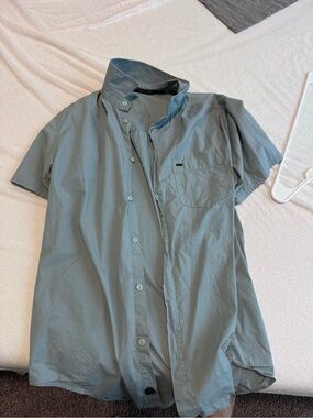Casual Short-Sleeve Button-Down Shirt in Slate Blue
